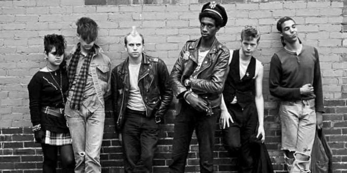 How Did Grunge Express Youth Angst and Rebellion?