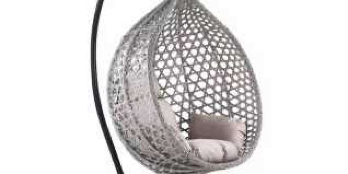 What Makes a Rattan Hanging Chair the Perfect Outdoor Retreat?