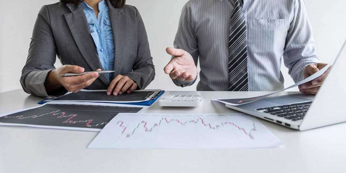 Top 10 Benefits of Using a Mutual Fund Advisor Online