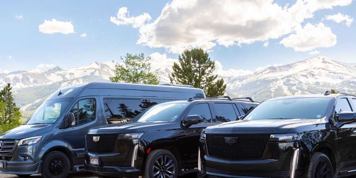 How Does a Private Black Car Service Improve Travel for Events in Plano and Frisco?