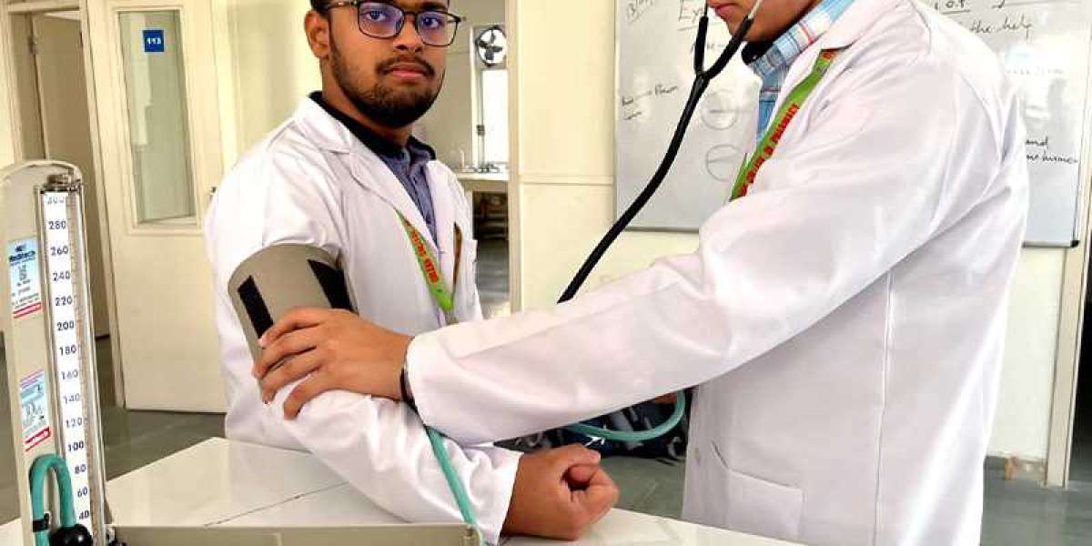 Best Pharmacy College in UP — Gateway to Success in Pharmacy