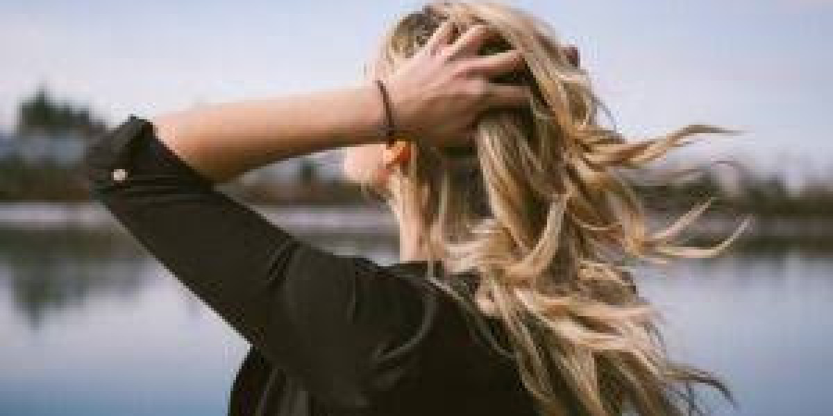 What Is a Blowout Haircut and Why It's More Than Just a Hairstyle