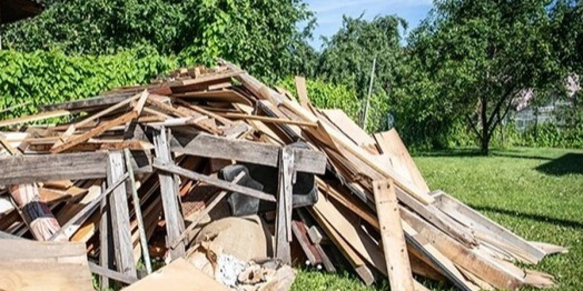 How Junk Removal in Toronto is Making Homes Cleaner and Greener