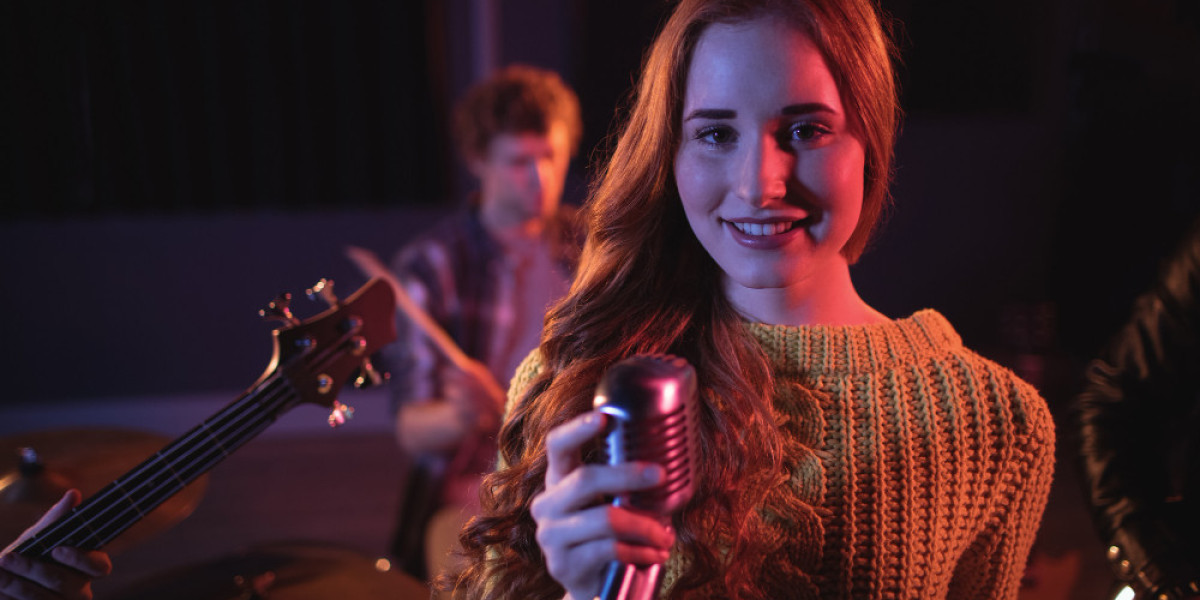 What Professional Singers Say About Taking Online Singing Classes