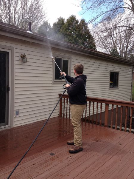 Residential house washing