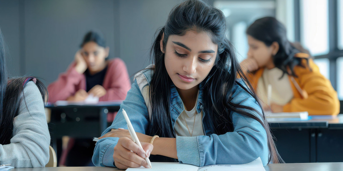 The Magic of a Personalized Heart Necklace with Picture: Why Projection Jewelry is the Perfect Gift